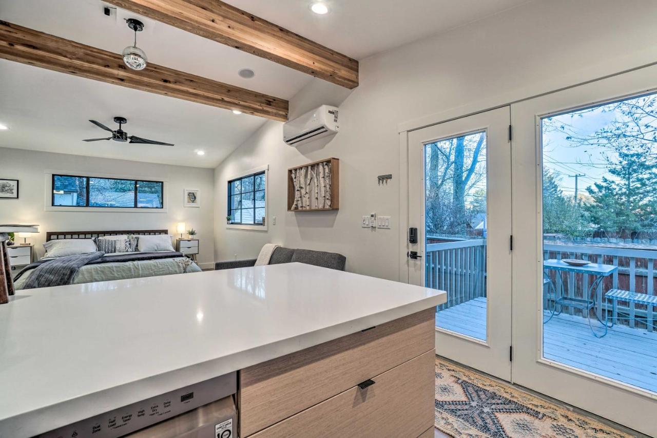 Cozy Flagstaff Studio With Patio - Near Dtwn! 외부 사진